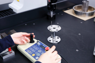 Usage scenarios for CNC coordinate measuring machine